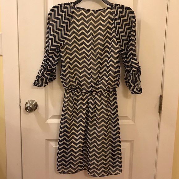 Speechless Junior’s Chevron Dress - Picture 2 of 8